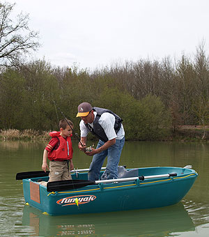 barque-de-peche-Fun-Yak-Carolline-pecheur-canne-a-peche